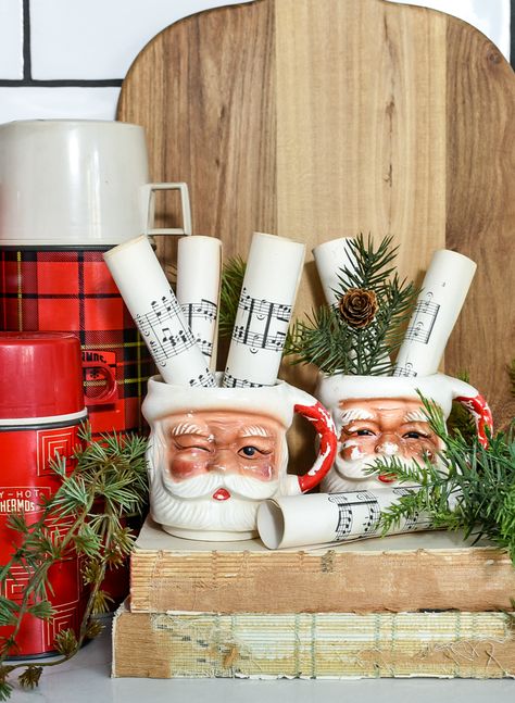 Vintage Santa Mugs, Christmas Booth, Christmas Vignettes, Vintage Inspired Christmas, Christmas Decor Inspiration, Santa Mugs, Vintage Santa, Farmhouse Christmas Decor, Christmas Party Decorations