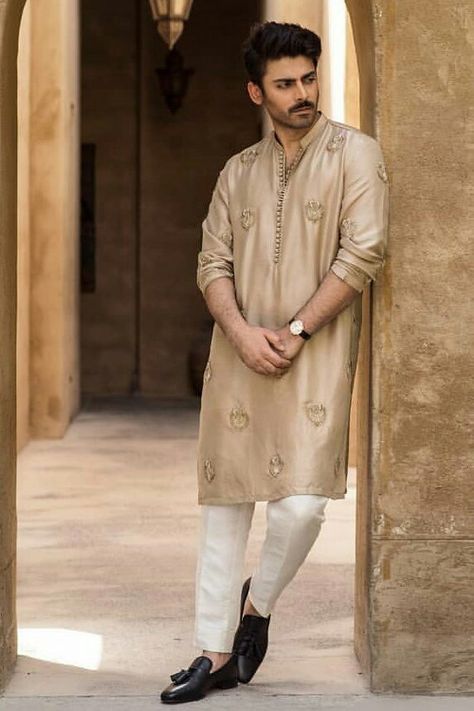 Eid Kurta, Raw Silk Kurta, Mens Kurta Pajama, Traditional Kurta, Pakistani Kurta, Wedding Kurta For Men, Kurta Pajama Men, Mens Wear Wedding, Groom Dress Men