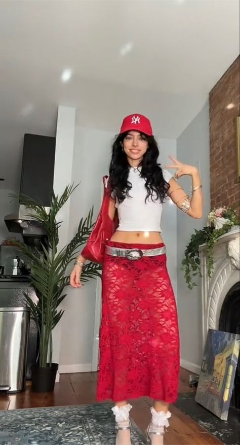 Aries Rising Aesthetic Style, Red Coachella Outfit, Colourful Skirt Outfit, Long Red Skirt Outfit, Red Concert Outfit, Red Midi Skirt Outfit, Red Festival Outfit, Midi Skirt Outfit Aesthetic, Red And Green Outfit