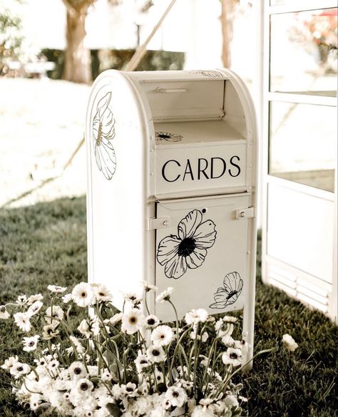 Vintage Mailbox, Wedding Card Box, Future Wedding Plans, Card Box Wedding, Cute Wedding Ideas, Wedding Rentals, Wedding Business, Wedding Mood, Wedding Signage