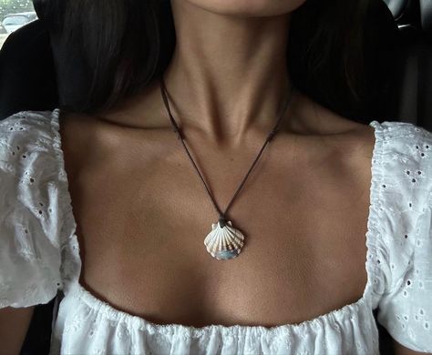 Amalie Star, No Ordinary Girl, Elizabeth Swann, Mermaid Jewelry, Seashell Necklace, Summer Necklace, Shell Necklace, Girly Jewelry, Dream Jewelry