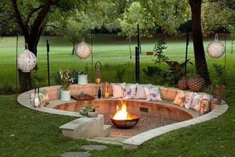 Backyard Boss on Instagram: “How cool and cozy is this sunken garden fire pit? ⁣ (Image Source: Gardensdeco)⁣ ⁣ #outdoorliving #outdoordesign #firepit #landscaping…” Sunken Fire Pits, Diy Outdoor Fireplace, Outdoor Fire Pit Designs, Fire Pit Landscaping, Backyard Seating, Garden Fire Pit, Fire Pit Ideas, Fire Pit Area, Fire Pit Designs