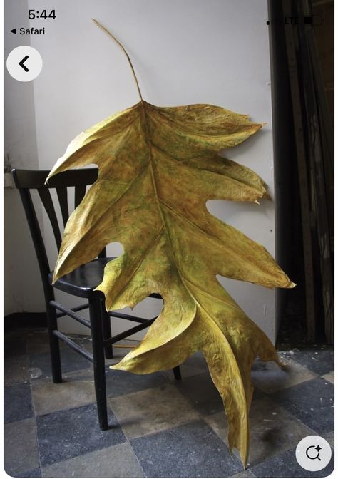 Paper Mache Outdoor Garden Art, Paper Mache Leaf, Giant Leaves Diy, Paper Mache Leaves, Paper Mache Props, Giant Props Diy, Paper Mache Plants, Giant Bugs Diy, Giant Mushrooms Diy