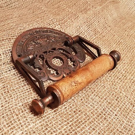 Copper Toilet, Coastal Bathroom Ideas, Loo Roll Holders, Victorian Toilet, Vintage Toilet, Future Bathroom, Rustic Bathroom Designs, Vintage Industrial Style, Iron Hardware