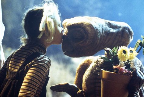 Et Movie Aesthetic, Movies Of The 80's, E.t Movie, C Thomas Howell, Peter Coyote, Dee Wallace, Debra Winger, Thomas Howell, Et The Extra Terrestrial