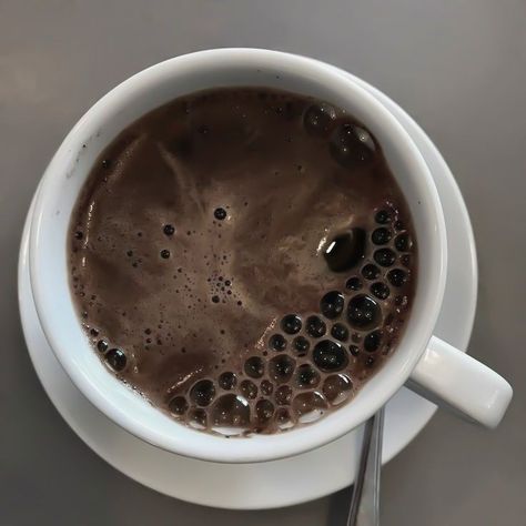 Wallpaper Winter, Coffee Obsession, Providence Ri, Espresso Martini, Brown Aesthetic, Coffee Addict, Coffee Time, Group Chat, Cappuccino