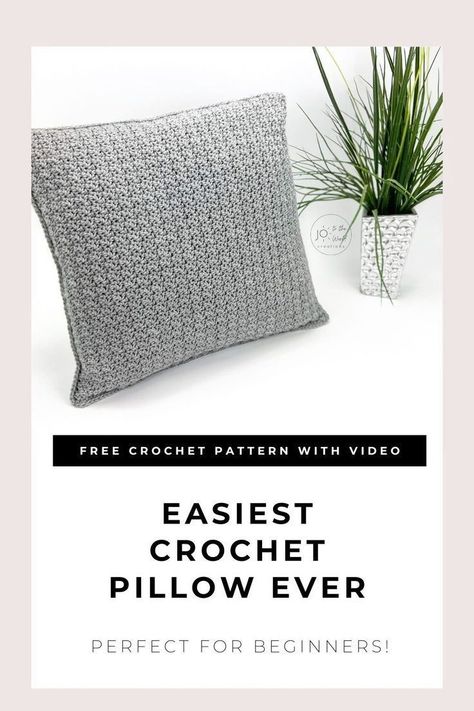 Are you new at crochet? Do you want to learn how to make a crochet pillow cover? Here is a great easy and free crochet pillow pattern you can make even as a beginner. It uses simple stitches and makes the perfect crochet couch cushions. Use this free pattern to make a crochet pillow for the kids or your farmhouse. Crochet Pillow Case Pattern, Crochet Cushion Covers, Pillow Cover Crochet Pattern, Crochet Pillow Patterns Free, Crochet Pillow Cases, Crochet Cushion Pattern, Cushion Cover Pattern, Throw Pillow Pattern, Pillow Covers Pattern