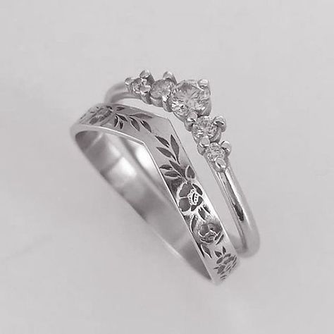 Gender:Women's; Quantity:1PC; Shape:Round; Style:Elegant,Simple; Jewelry Type:Ring; Occasion:Gift,Daily,Party; Material:Alloy; Design:Classic; Front page:WE; Shipping Weight:0.01; Package Dimensions:2.01.02.0; Listing Date:05/11/2022; Circumference:; Diameter:; Size chart date source:Provided by Supplier. Wedding Ring Sets Simple, Rose Gold Fashion, Mother Christmas Gifts, Simple Diamonds, Silver Wedding Rings, Men's Jewelry Rings, Rings Simple, Silver Wedding, Womens Engagement Rings