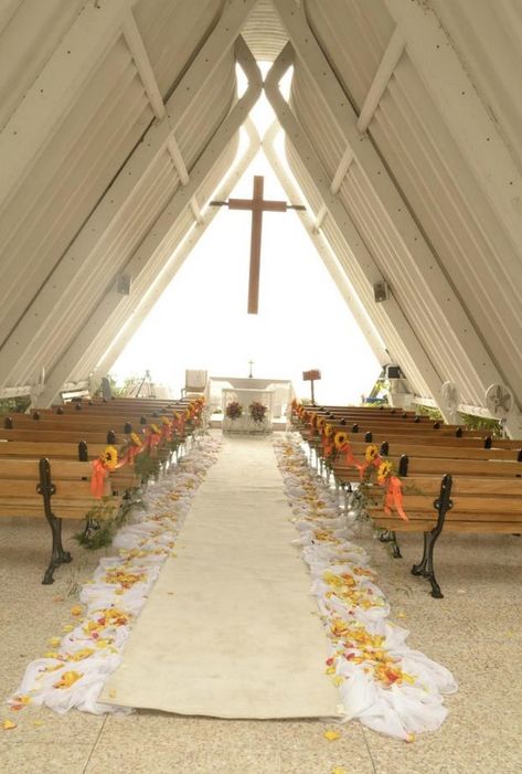 Cute outdoor church in Santa Marta, Colombia Santa Marta, Tie The Knots, Future Husband, Got Married, Diy Wedding, Dream Wedding, Table Decorations, In This Moment, How To Plan