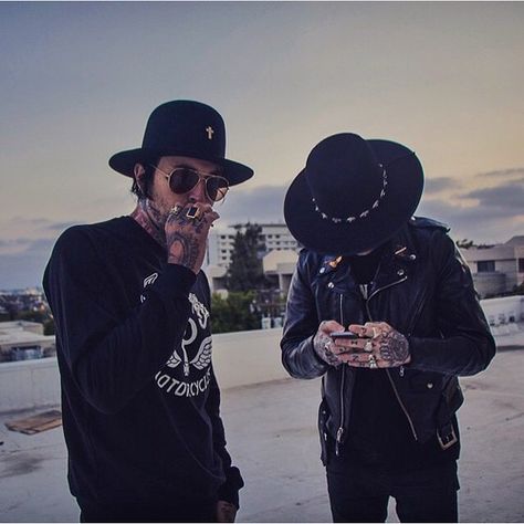 Yelawolf Yelawolf Style, Osmosis Jones, Eminem, Music Bands, Cowboy Hats, Make Me Smile, Music Artists, New Look, Love Story