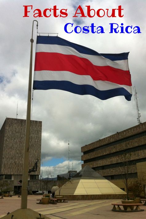 Este pine tiene hechos de Costa Rica, mucho sobre de la geografía. Costa Rica Culture, Dreams Costa Rica, Costa Rica Activities, Costa Rica Facts, Costa Rica Flag, Quepos Costa Rica, Cost Rica, Costa Rico, Costa Rica Ecotourism