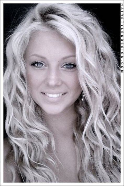 No-Heat Beach Wave Hairstyle For Mid-Length or Longer Hair Beach Curls, Beach Wave Hair, Hair Envy, Beach Hair, Pretty Hair, Hair Waves, Great Hair, Hair Stuff, Hair Dos