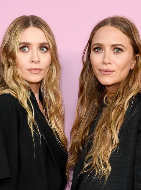 Mary Kate Ashley Olsen Style 2022, Mary Kate Olsen Makeup, Mary Kate And Ashley Olsen Hair, Mary Kate And Ashley Hair, Mary Kate Olsen Hair, Olsen Hairstyle, Olsen Twins Hair, Marykate Olsen, Blonde 2023