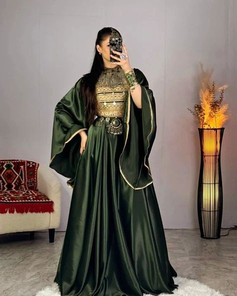 Afghan Dress for women DM To Place An Order WhatsApp +92 316 5279262 For more details please DM to place an order colour can be changed 𝐒𝐡𝐢𝐩𝐩𝐢𝐧𝐠: 𝐖𝐨𝐫𝐥𝐝𝐰𝐢𝐝𝐞 𝐃𝐇𝐋, 𝐒𝐤𝐲𝐧𝐞𝐭, 𝐅𝐞𝐝𝐄𝐱 . . . #aryanasayeed #kuchidress #afghansinger #afghandresses #afghanclothes #afghanmodel #aryanasayeedofficial Afghan Beauty Women, Afghan Dresses Modern, Dress For Eid, Afghan Wedding Dress, Cultural Wear, Afghani Dresses, Homemade Dress, Afghani Clothes, Arabian Dress