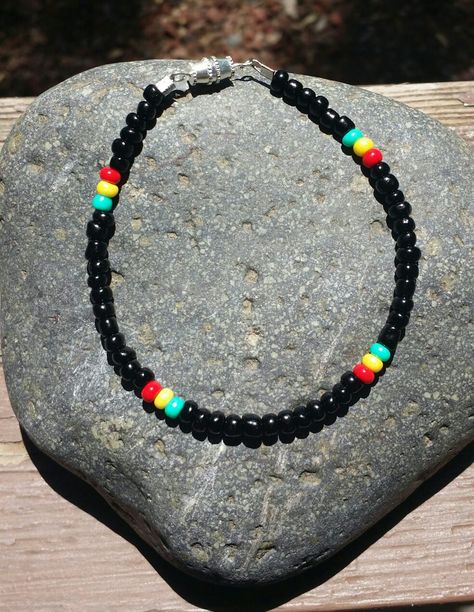 Bob Marley Bracelet, Rasta Jewelry, Rasta Bracelet, Rasta Colors, Beaded Necklace Diy, Diy Bracelets Patterns, Handmade Jewelry Tutorials, Cute Couple Poses, African Beads