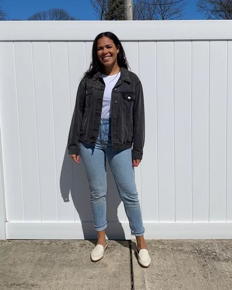 Jean Jacket 2023 Outfit, Oversized Black Denim Jacket Outfit, Black Jean Jacket Outfit, Black Jean Jacket Outfits, Work Outfit Spring, White Denim Jacket Outfit, Workwear Spring, Black Denim Jacket Outfit, Oversized Black Denim Jacket