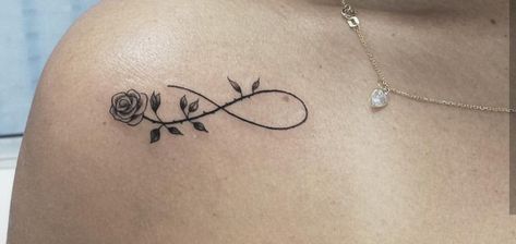 Rose Tattoo Infinity, Flower With Infinity Tattoo, Rose Infinity Tattoo, Infinity Rose Tattoo, Flower Infinity Tattoo, Infinity Sign Tattoo, Tiny Finger Tattoos, Le Tattoo, Mandala Tattoo Sleeve