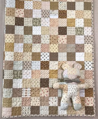 Quilts Neutral Colors, White And Beige Quilt, Quilt Patterns Neutral Colors, Neutral Tone Quilts, Neutral Patchwork Quilt, Gender Neutral Quilts, Neutral Color Quilts, Neutral Baby Quilt Ideas, Gender Neutral Quilt Baby