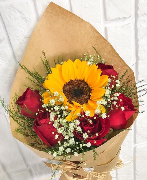 Sun Flower Bouquet Simple, Love Languages, Home Room Design, Flowers Bouquet, Snapchat, Sunflower, Cd, Flowers