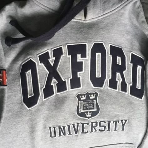 Oxford University Sweatshirt, Oxford Sweatshirt, Oxford University Hoodie, Oxford University England, University Hoodies, Oxford Student, Oxford College, College Vision Board, College Motivation