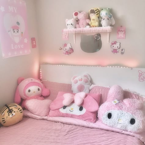 Sanrio Aesthetic Bedroom, Sanrio Aesthetic Room, Kawaiicore Bedroom, My Melody Bedroom, Sanrio Room Decor, Sanrio Bedroom, Cutecore Room, Sanrio Room, Sanrio Mymelody