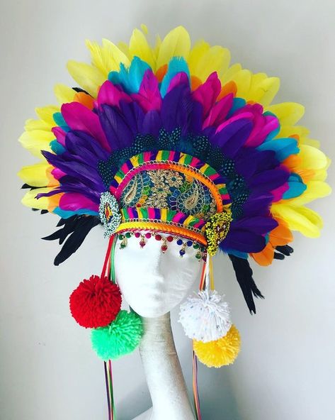 Headdress Festival, Burner Fashion, Carnaval Diy, Festival Hats, Feather Crafts Diy, Mardi Gras Crafts, Festival Headpiece, Feather Diy, Flower Headdress