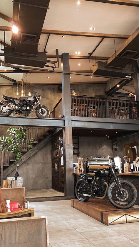 Minimalist Garage, Road Craft, Garage Goals, Industrial Loft Design, Warehouse Living, Garage Design Interior, Garage Loft, Warehouse Home, Industrial Home Design