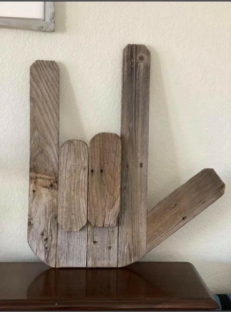 Koti Diy, Wood Art Projects, Cool Wood Projects, Scrap Wood Projects, Wood Pallet Projects, Wood Plans, Wooden Projects, Basic Tools, Wood Creations