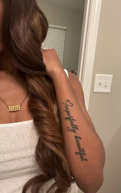 Back Of Neck Tattoo Woman, Clean Tattoo Placement, Black Girls With Tattoos Ideas, Tattoo Placements For Words, Cute Small Tattoos For Black Women, Beautiful Soul Tattoo Words, Tattoo Ideas For Male And Female Friends, Moms Name Tattoo Ideas Daughters, White Tattoos On Brown Skin