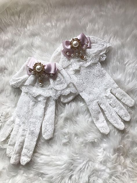 Ines Core, Coquette Gloves, Princesscore Clothes, Princess Gloves, Dr Wardrobe, Elegant Gloves, Classic Lolita, Pink Cheeks, Wardrobe Accessories