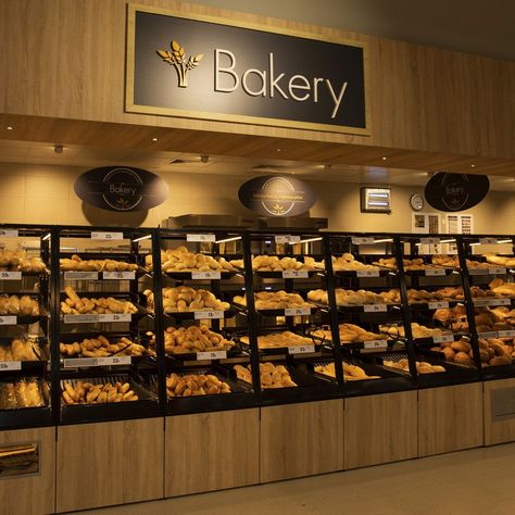 Lidl Bakery, Bread Store, Bakery Shop Interior, Supermarket Design Interior, Pastry Display, Bakery Shop Design, Pastry Design, Bakery Store, Bakery Interior