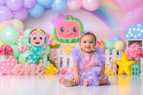 Cocomelon Cake Smash Photoshoot, Cocomelon Photoshoot Ideas, Cocomelon Photoshoot, Girl Cake Smash Theme, Cocomelon Cake Smash, Cake Smash Theme Ideas, Cocomelon Cake, Girl Cake Smash, Cake Smash Theme