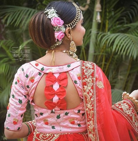 ब्लाउज बैक नेक डिजाइन, Blouse Designs Images, Latest Blouse Design, Neck Blouse Designs, Designs Blouse, Blouse Designs Catalogue, New Saree Blouse Designs, Backless Blouse Designs, Blouse Back Neck Designs