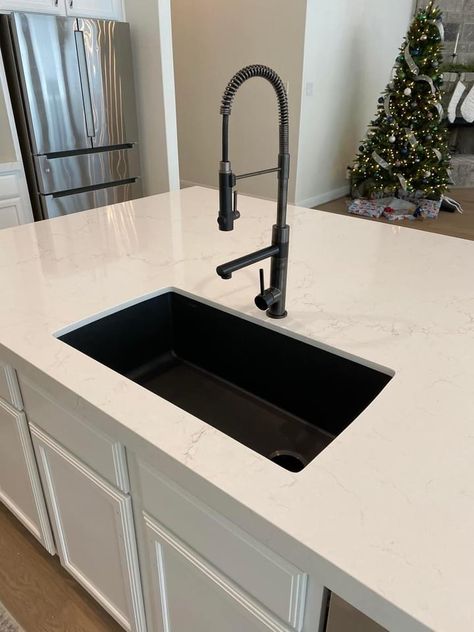 Kitchen Island Black Sink Faucet Kitchen Island, Black Kitchen Island White Countertop, Kitchen Island Sink Ideas, Sink Kitchen Island, White Kitchen Dark Floors, Black Sink Kitchen, Kitchen Sink Options, Kitchen Island Sink, Black Sink Faucet