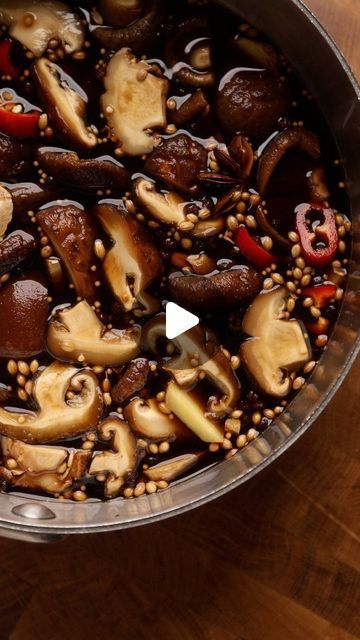 Al Brady | These Pickled Shiitake Mushrooms are an absolute umami packed pleasure! 

I'm using dried shiitake mushrooms and dehydrating them to incr... | Instagram Shiitake Mushrooms, Shiitake Mushroom, Fermented Foods, Food Art, Pickles, Stuffed Mushrooms, Easy Meals, Cooking Recipes, Chef