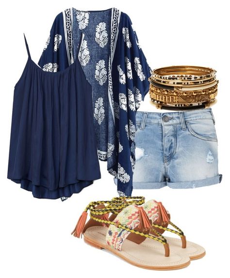 Postpartum summer outfit- flowy tank, kimono, shorts, fun shoes Hot Weather Plus Size Outfits, Kimono Outfit Summer, Postpartum Summer Outfits, Postpartum Outfits Summer, Post Baby Fashion, Look Hippie Chic, Postpartum Fashion, Blusas Top, Post Partum Outfits