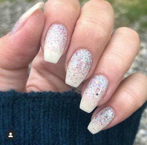 Rainbow Sparkle Nails, 3 D Nails Designs, Glitter Cuticle, Rainbow Glitter Nails, 3 D Nails, Mani Colors, Pastel Nails Designs, White Glitter Nails, Rainbow Fish