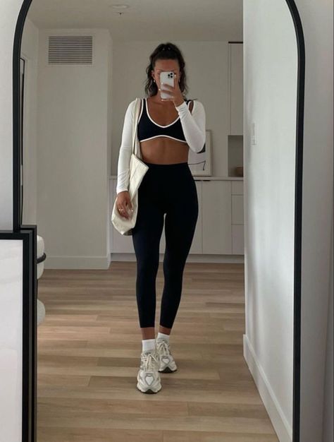 Pilates Outfit, Gymwear Outfits, Gym Crush, Pilates Clothes, Look Legging, Estilo Fitness, Cute Workout Outfits, Cute Gym Outfits, Gym Outfits