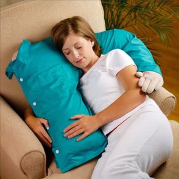 The creepy boyfriend arm pillow is great for women who know they will never find love, for the women that own more than 2 cats, or for the creepy Asian man that can't find his woman legs pillow (visua... Boyfriend Pillow, Creative Pillows, Arm Pillow, Cute Couple Quotes, Boyfriend Diy, The Perfect Guy, Baby Cold, Just For Fun, Motocross