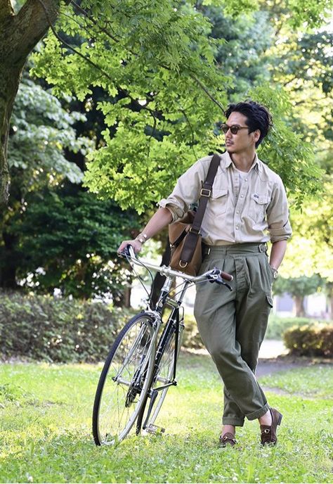 Adventure Aesthetic Outfit Male, Mens Gardening Outfit, Cottage Men Outfit, Men’s Hobbit Fashion, Cottage Core For Men, Cottage Core Aesthetic Outfit Men, Cottagecore For Men, Male Cottage Core Outfit, Cottagecore Mens Outfits