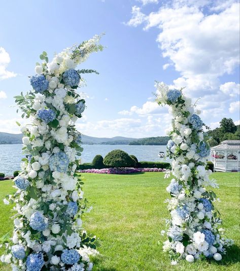 Ceremony Arch Ideas, Blue Hydrangea Wedding, White Wedding Arch, Baby Blue Weddings, Blue White Weddings, Wedding Alters, Arch Ideas, Blue Hydrangea Flowers, Flower Tower