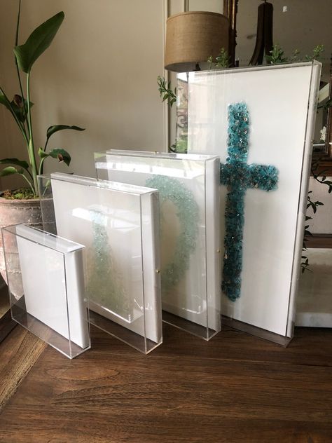 Acrylic Lucite Box Frames Canvas 4 Sizes by Dallysisters on Etsy Acrylic Display Box, Shadow Frame, Art 2023, Display Frames, Chanel Runway, Clarksville Tn, Diy Upcycle, Concrete Art, Clear Frames