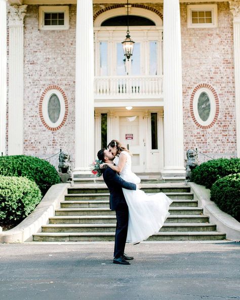 #DuPageTrivia: In this 25-year-old movie, actors Tom Hanks and Madonna appear in front of Cantigny Park's Robert R. McCormick House. Photo credit via Instagram @bozenavoytkophotography Wedding Venues In Illinois, Cantigny Park, Illinois Wedding Venues, Quinceanera Photoshoot, Movie Actors, House Photo, Outdoor Reception, Unique Wedding Venues, Outdoor Venues