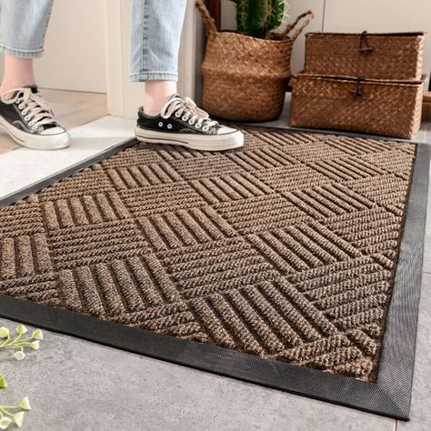 Outdoor Door Mats Household Entry Welcome Mat Carpet, Doorway Absorbent and Dustproof Floor Mat, Rubber Anti-Slip Footpads, Thickened Wear-Resistant and Scratch-Resistant (17.7 * 29.5 in, Brown) : Amazon.ca: Patio, Lawn & Garden Inside Door Mat, Front Door Mats, Home Carpet, Outdoor Door Mat, Synthetic Rubber, Entrance Doors, Room Lights, Floor Mat, Surface Design