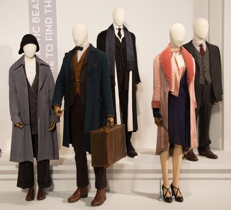 Fantastic Beasts and Where to Find Them Albus Dumbledore Costume, Newt Scamander Costume, Anna Karenina Movie, Warner Bros Studio Tour Hollywood, Les Miserables Movie, The Crimes Of Grindelwald, Colleen Atwood, Warner Bros Studio Tour, Beast Costume