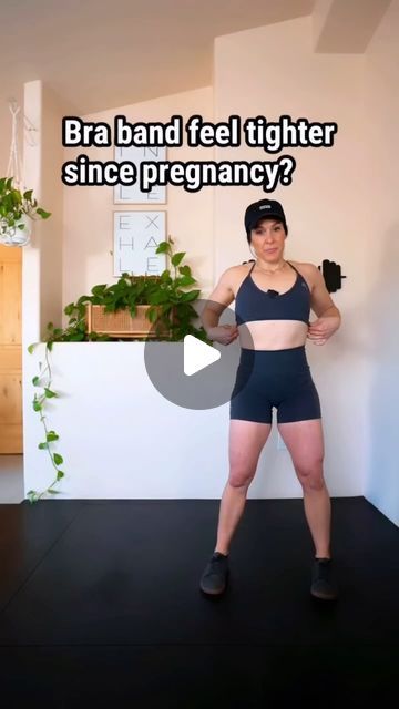 Ashley| Mom Fitness-Diastasis & Prolapse Specialist on Instagram: "Bra band tighter postpartum? It could be a case of postpartum rib flare. It is very common for ribs to flare and expand during pregnancy. These changes often carry over long after baby’s arrival. Annoying bra tightness aside, a lingering rib flare can prevent diastasis recti healing, cause back pain, and even increase incontinence and prolapse symptoms. Why? Well your rib positioning greatly affects your ability to breathe optimally. And when your breathing mechanics are off, your pelvic floor notices. How to fix it? 🦸🏻‍♀️ (Ashley flies in with superhero cape) 1️⃣ Strengthen your deep core! A weak core can keep those ribs flared. And flared ribs can worsen diastasis recti. It is a cycle. (Yay for having babies) How To Fix Rib Flare, Rib Flare Before And After, Flared Ribs, Prevent Diastasis Recti, Weak Core, Rib Flare, Mom Fitness, Deep Core, Superhero Cape