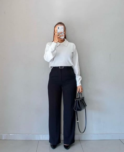 Professional Outfits Women Classy, Casual Interview Outfits Women, Stylish Business Outfits, Korean Fashion Women Dresses, Working Girls, Cute Professional Outfits, Interview Outfits Women, Fashionable Work Outfit, Professional Outfits Women