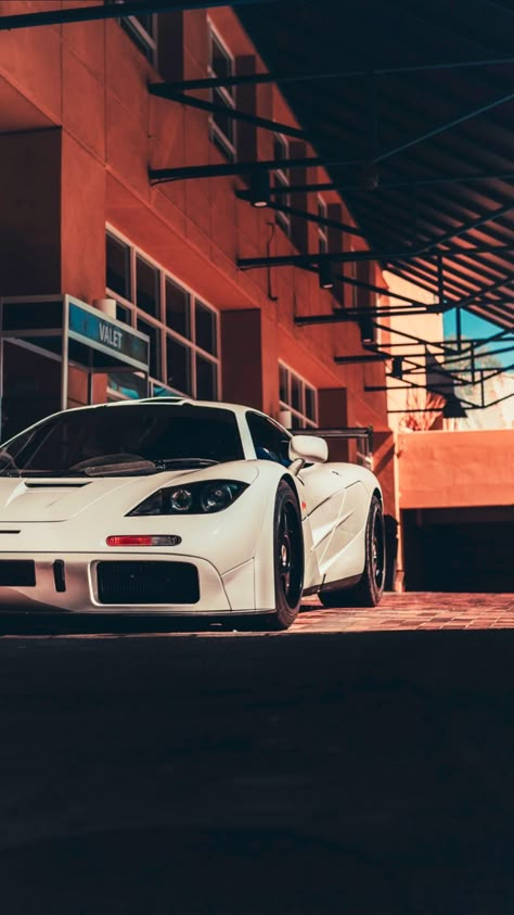 Mclaren F1 Lm Wallpaper, Mclaren F1 Lm, 80s Cars, Ferrari 599, Sports Car Wallpaper, Cool Car Pictures, Gt Cars, Car Wallpaper, Mclaren F1