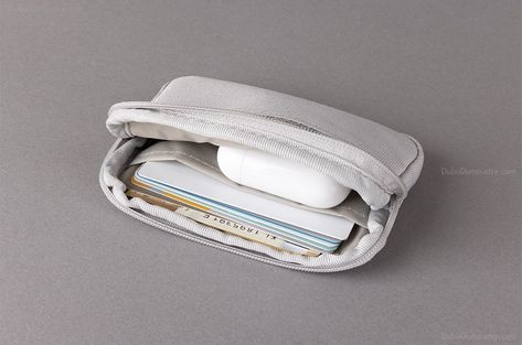 Tool Pouches, Inside My Bag, Pouch Makeup, Card Pouch, Pocket Card, Pen Pouch, Bag School, Travel Wallet, Mini Pouches