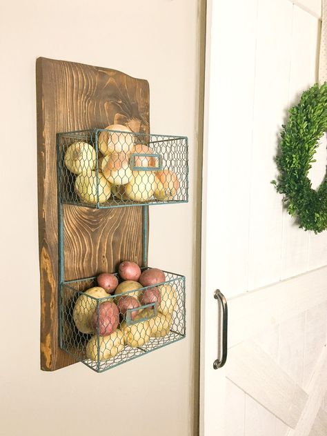 how to build a wood scrap DIY potato onion rack Onion Rack Storage Ideas, Hanging Potato And Onion Storage, Diy Potato Storage, Potato And Onion Storage Ideas, Potato Storage Ideas, Onion And Potato Storage, Onion Rack, Potato And Onion Bin, Counter Storage